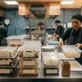 Come ridurre gli sprechi alimentari in un ristorante: 5 consigli utili